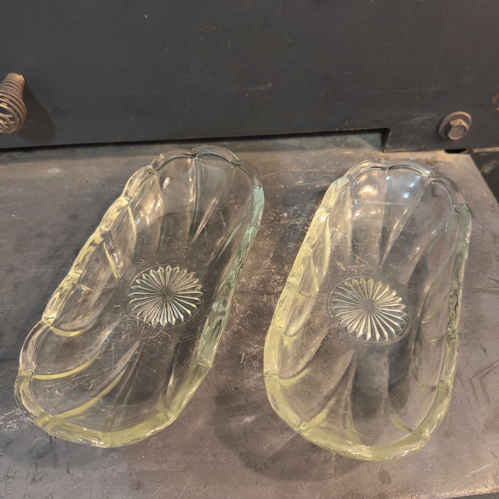 Set of Two Vintage 8" Glass Trinket Dishes Sunburst Pattern Scalloped Edge